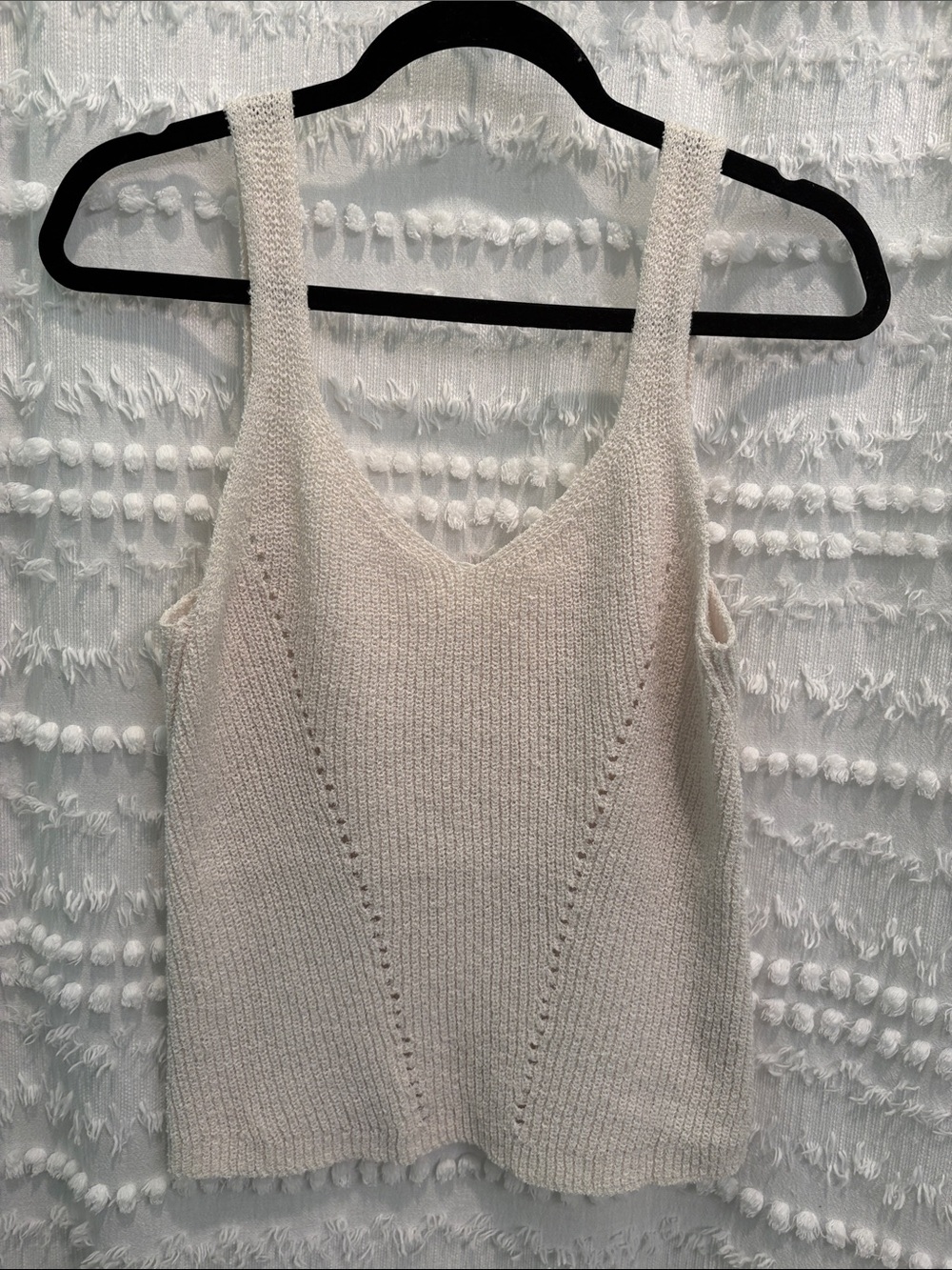 Blu Pepper Cream Knit V-Neck Tank Top. Sz L EUC
